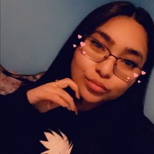 Meet your Posher, Deisy